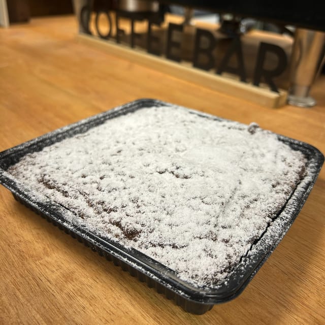 Crumbcake - Whole.
